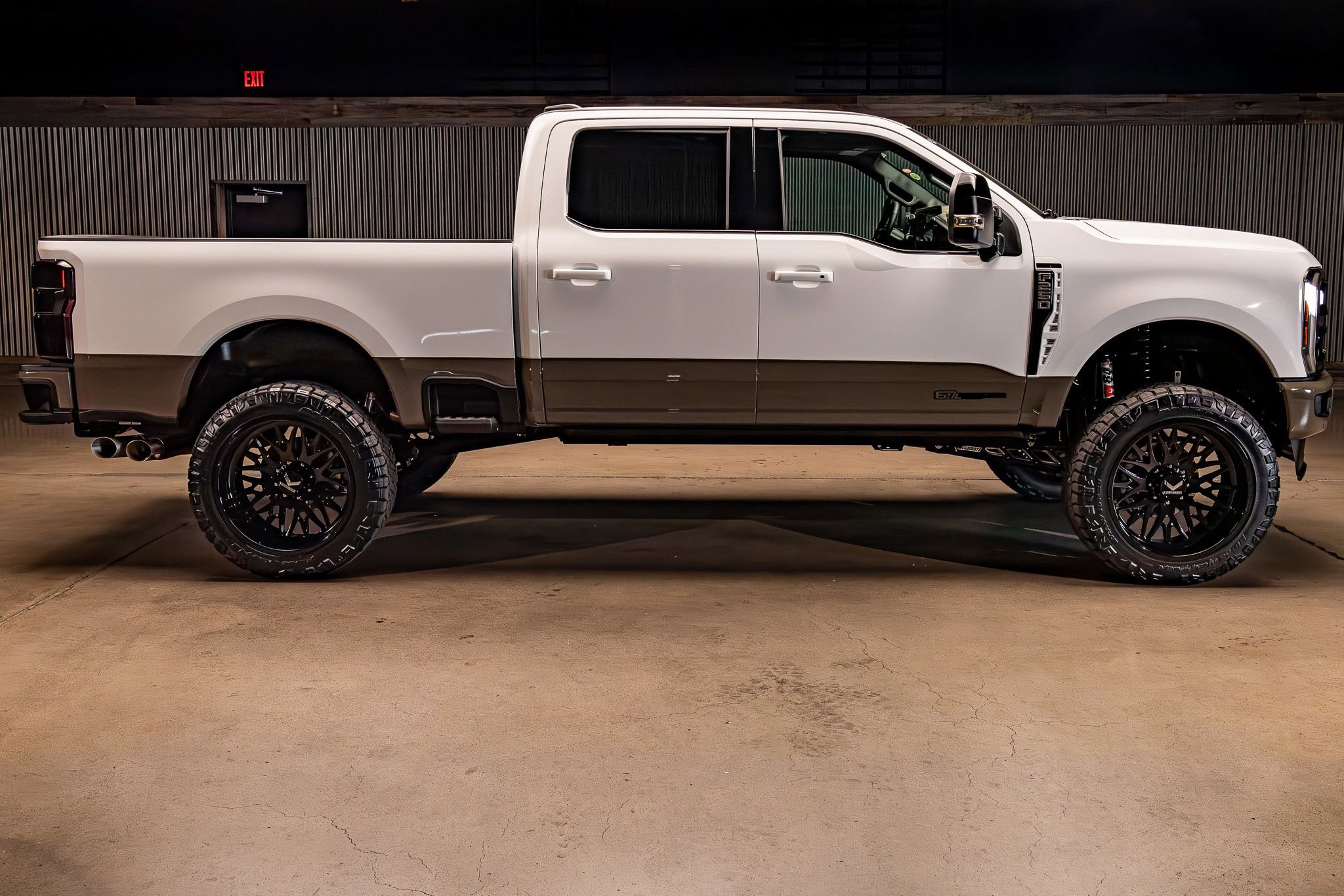 Used 2026 Ford F250 4x4 Crew Cab Super Duty image 11