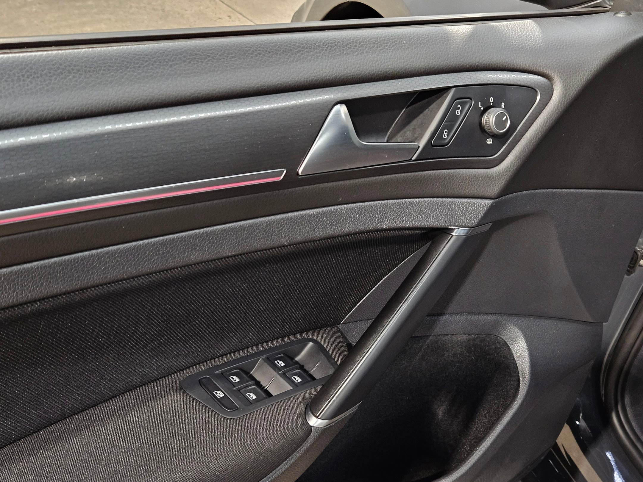 Used 2019 Volkswagen GTI Rabbit Edition image 21