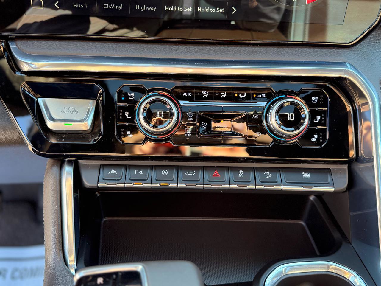 Used 2024 GMC Sierra 1500 Denali w/ Denali Reserve Package AWD/4WD image 24