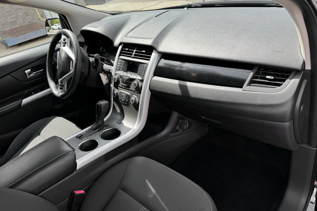 Used 2013 Ford Edge SE FWD image 28