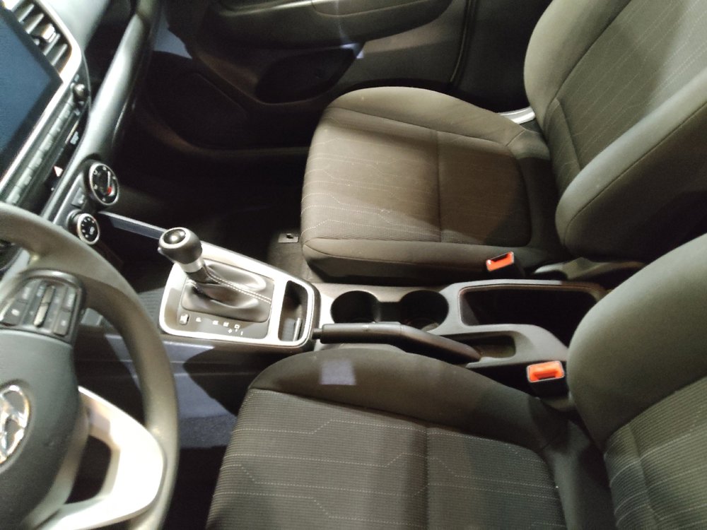 Used 2022 Hyundai Venue SE image 26