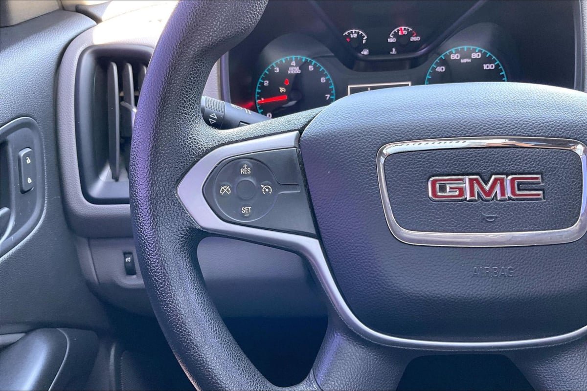 Used 2018 GMC Canyon 2WD Crew Cab w/ Convenience Package image 19