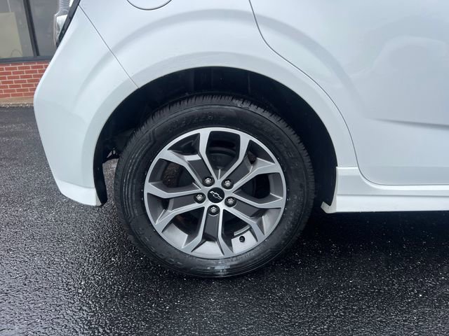 Used 2018 Chevrolet Sonic LT w/ Convenience Package image 13