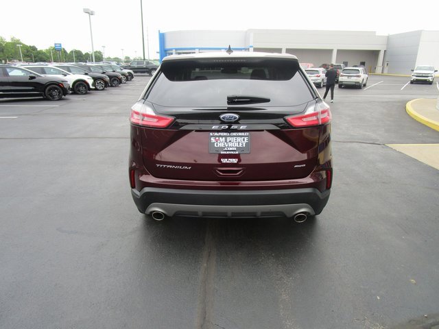 Used 2021 Ford Edge Titanium image 4