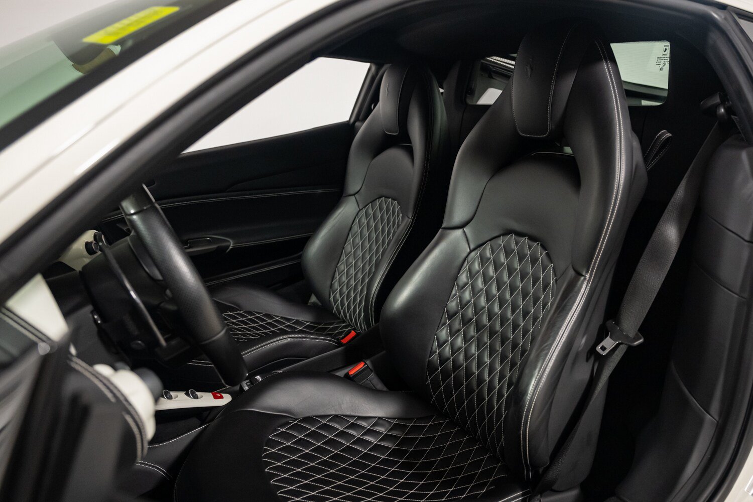 Used 2017 Ferrari 488 GTB RWD image 20