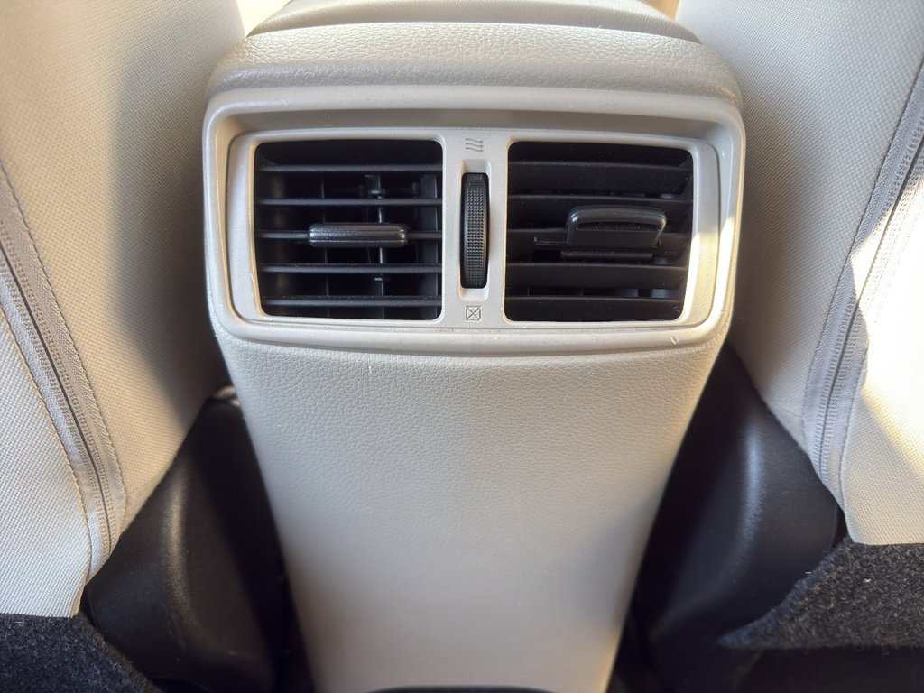 Certified 2021 Nissan Rogue Sport SV image 32