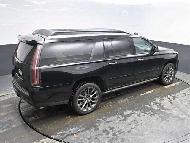 Used 2020 Cadillac Escalade ESV Platinum w/ Escalade Sport Edition AWD/4WD image 46