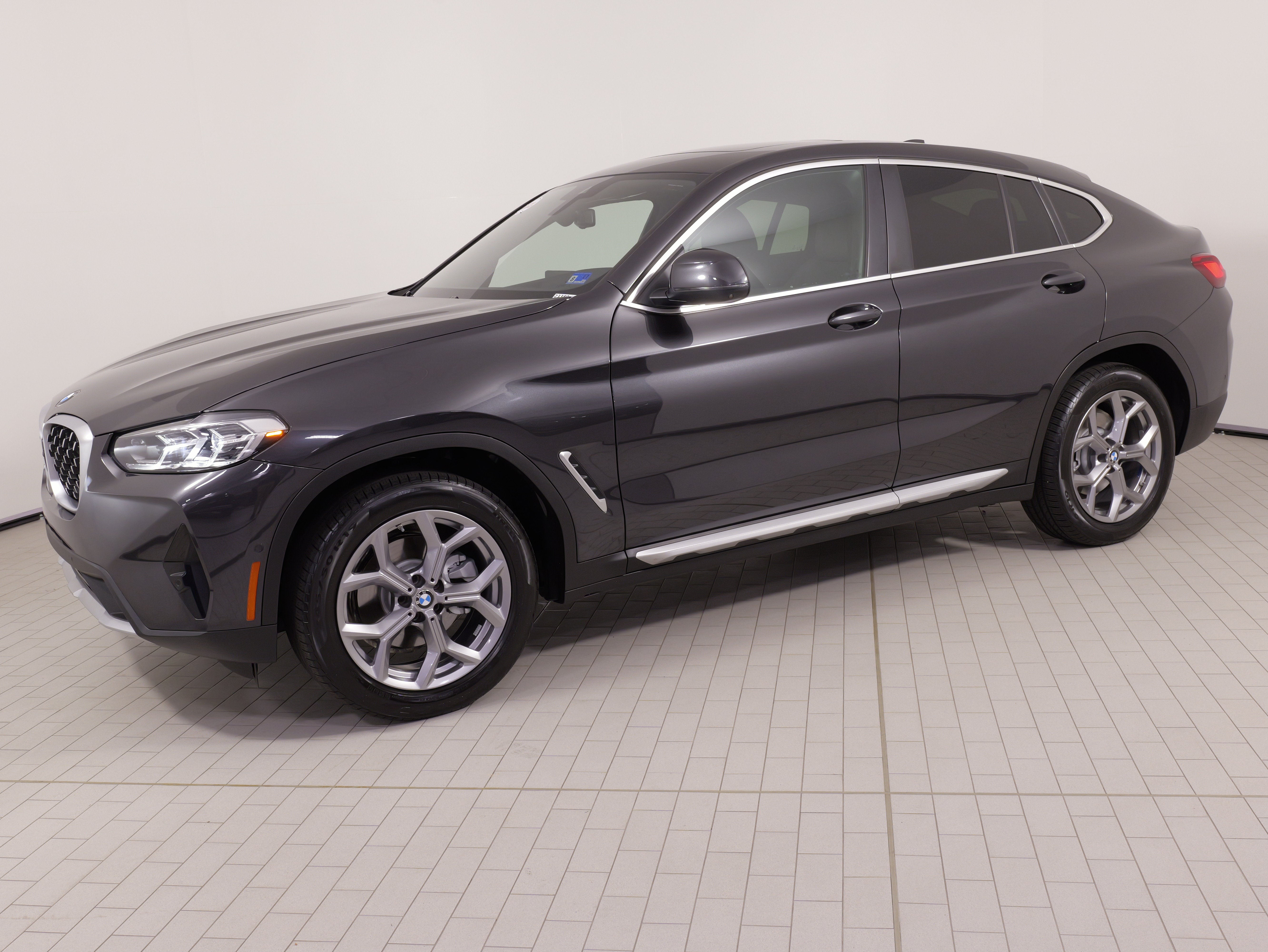 Used 2025 BMW X4 xDrive30i