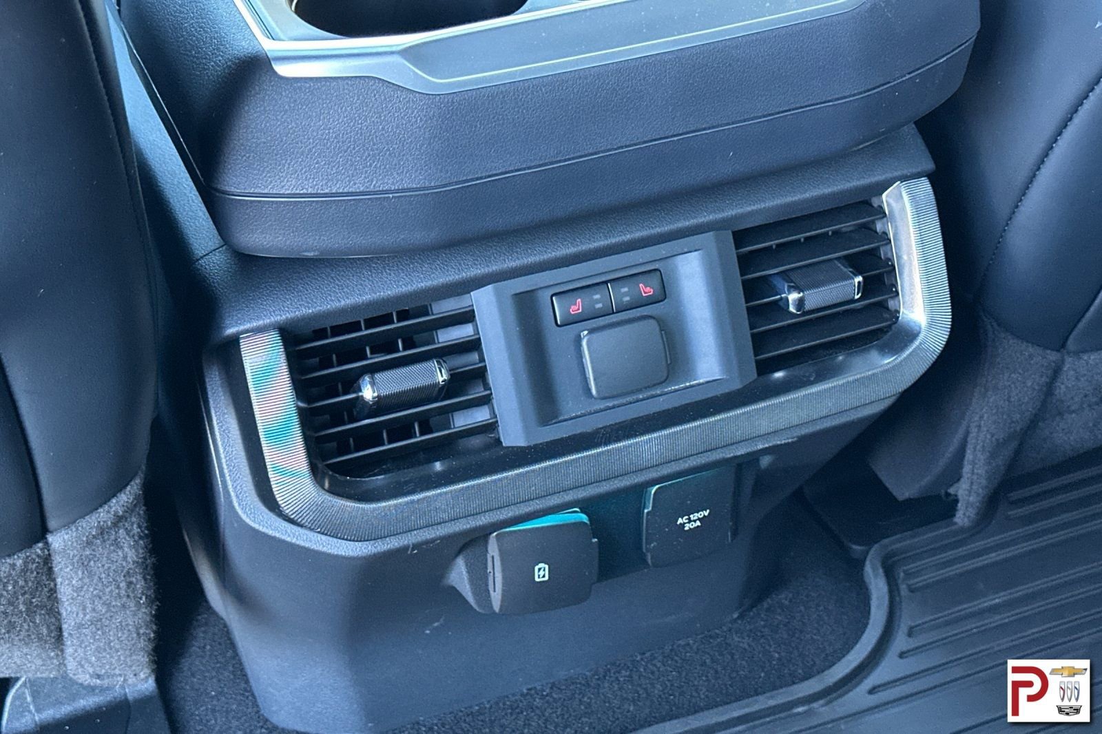 Used 2024 Ford F150 Platinum image 14