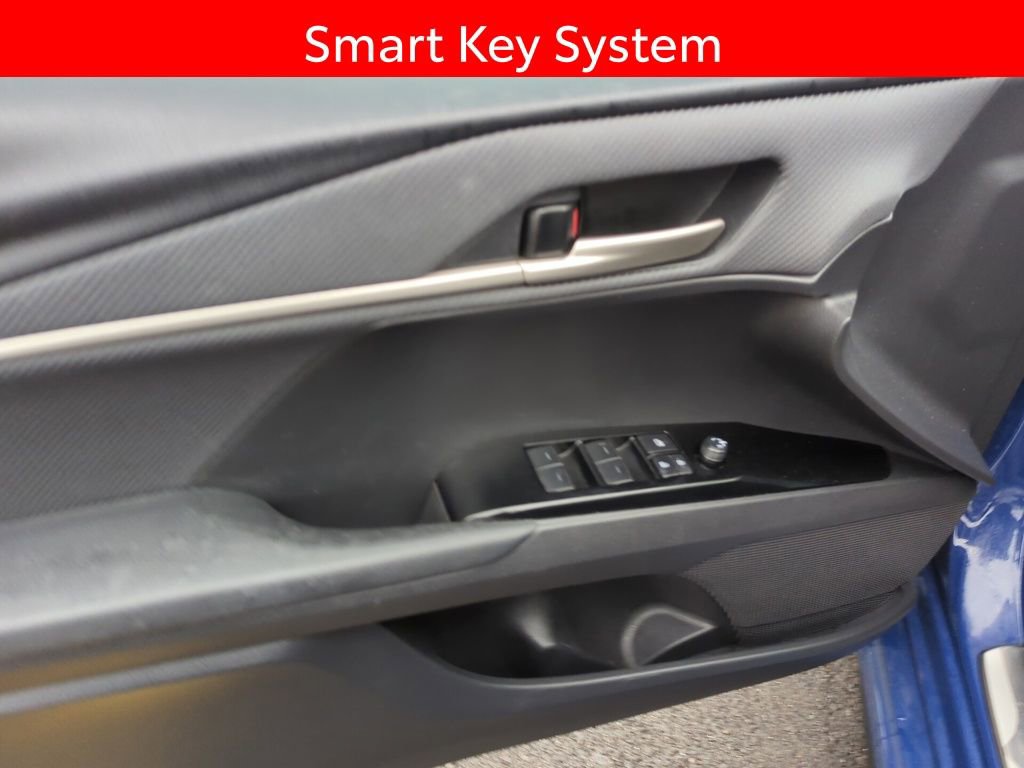 Used 2025 Toyota Camry SE w/ Multimedia Upgrade Package image 8