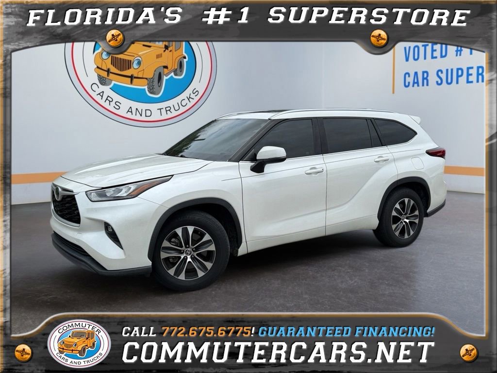 Used 2020 Toyota Highlander XLE FWD image 1