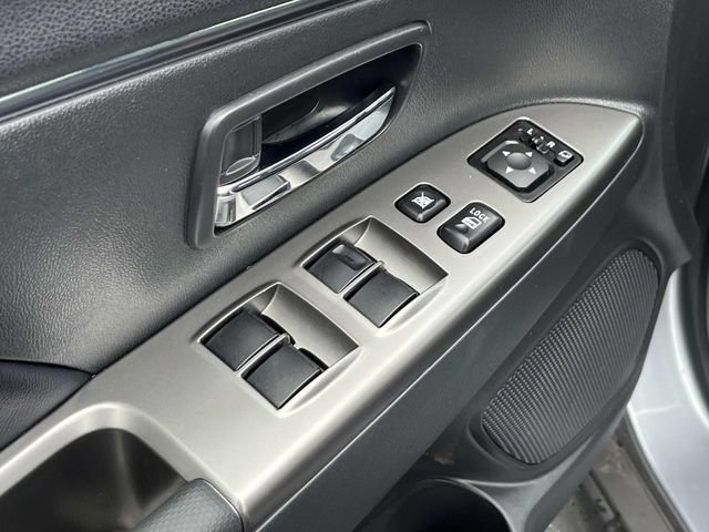 Used 2025 Mitsubishi Outlander Sport AWD image 24