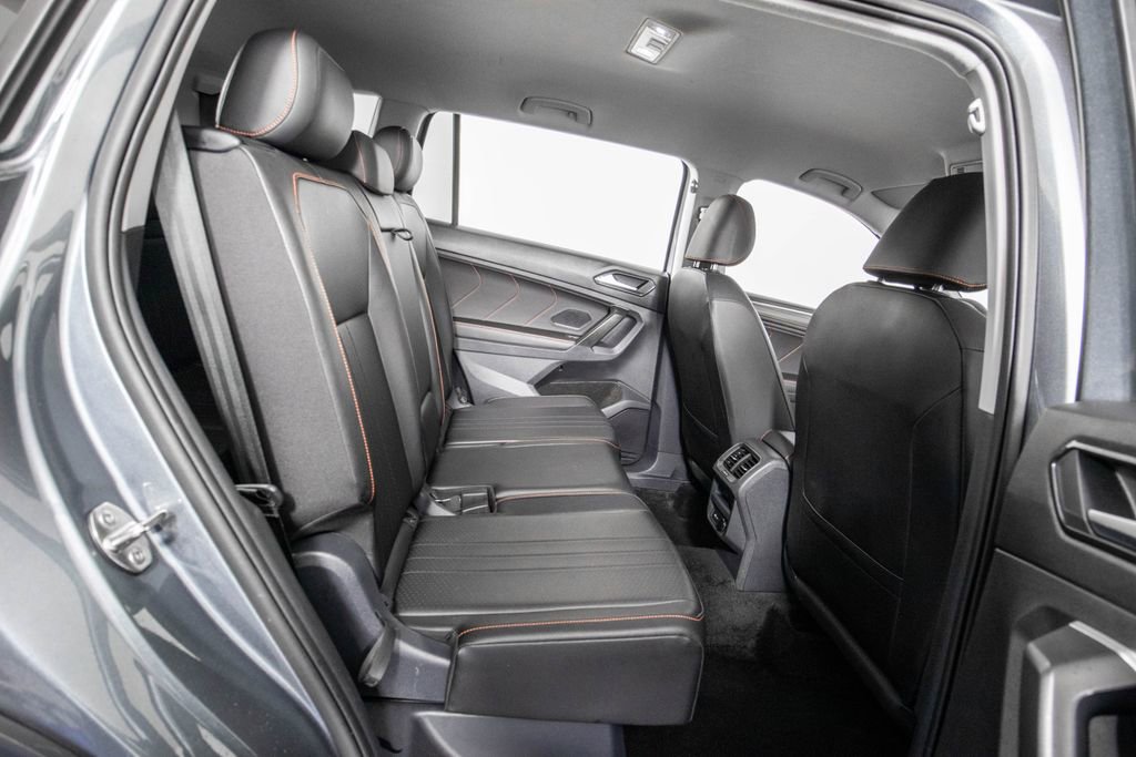 Used 2024 Volkswagen Tiguan Wolfsburg Edition FWD image 12