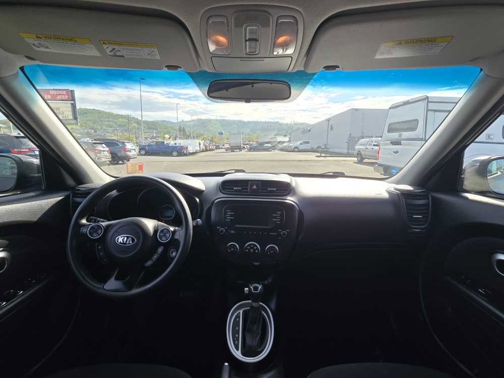 Used 2018 Kia Soul image 16