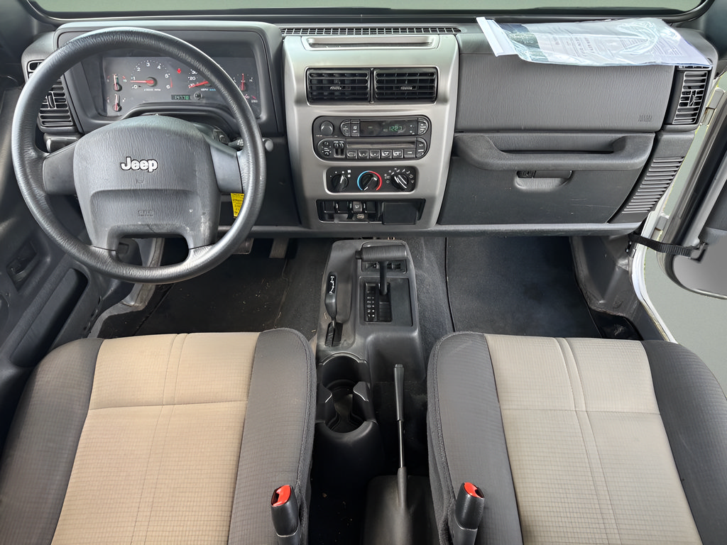 Used 2004 Jeep Wrangler X AWD/4WD image 15