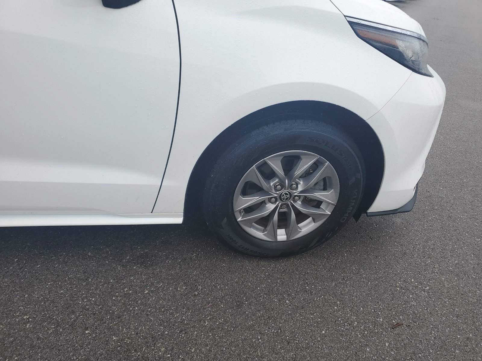 Used 2022 Toyota Sienna LE FWD image 5