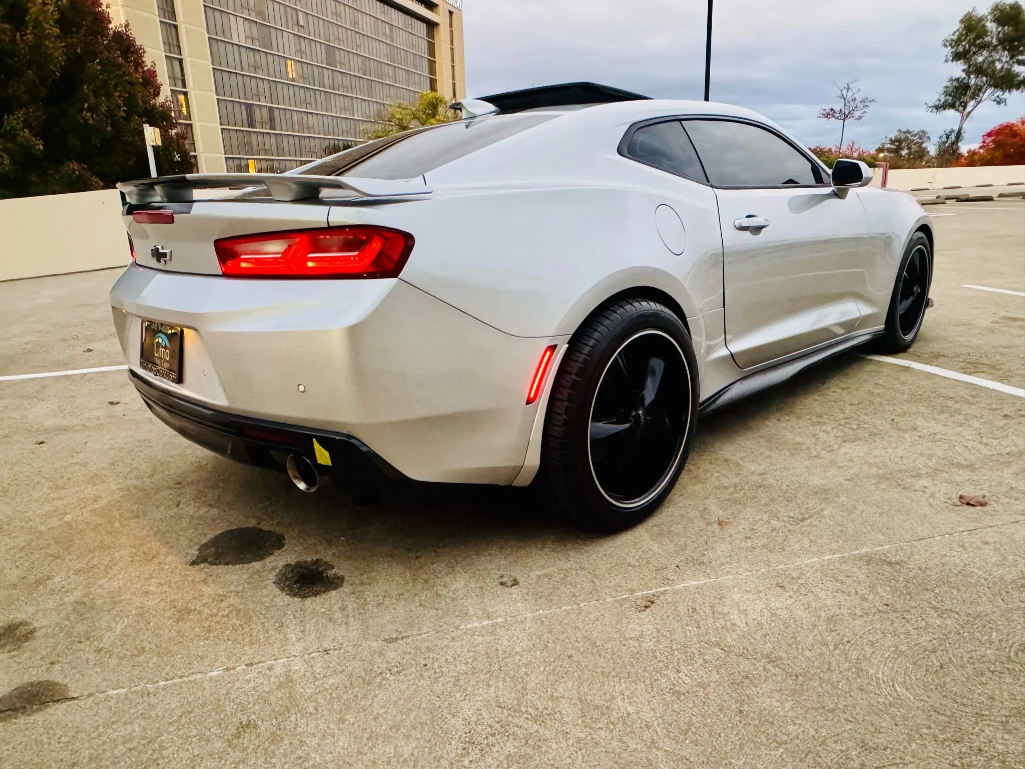 Used 2016 Chevrolet Camaro SS RWD image 16