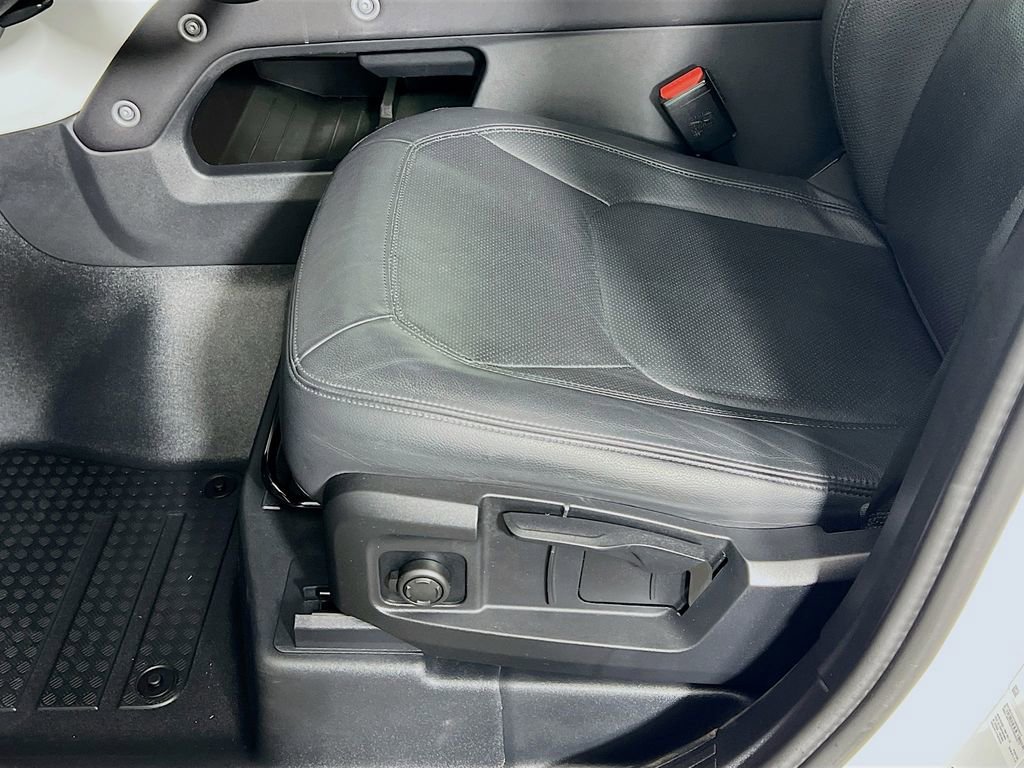 Used 2023 Land Rover Defender 110 S image 20