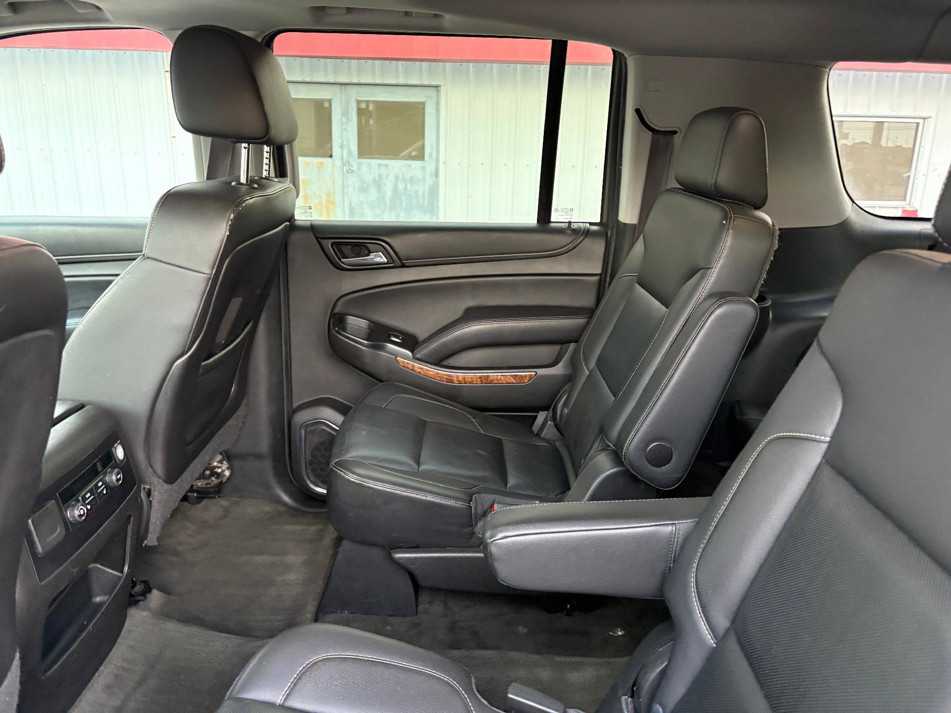 Used 2015 Chevrolet Suburban LTZ AWD/4WD image 18