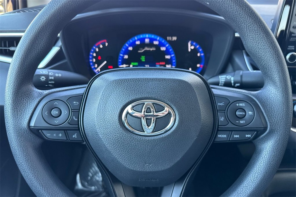 Used 2022 Toyota Corolla LE image 25