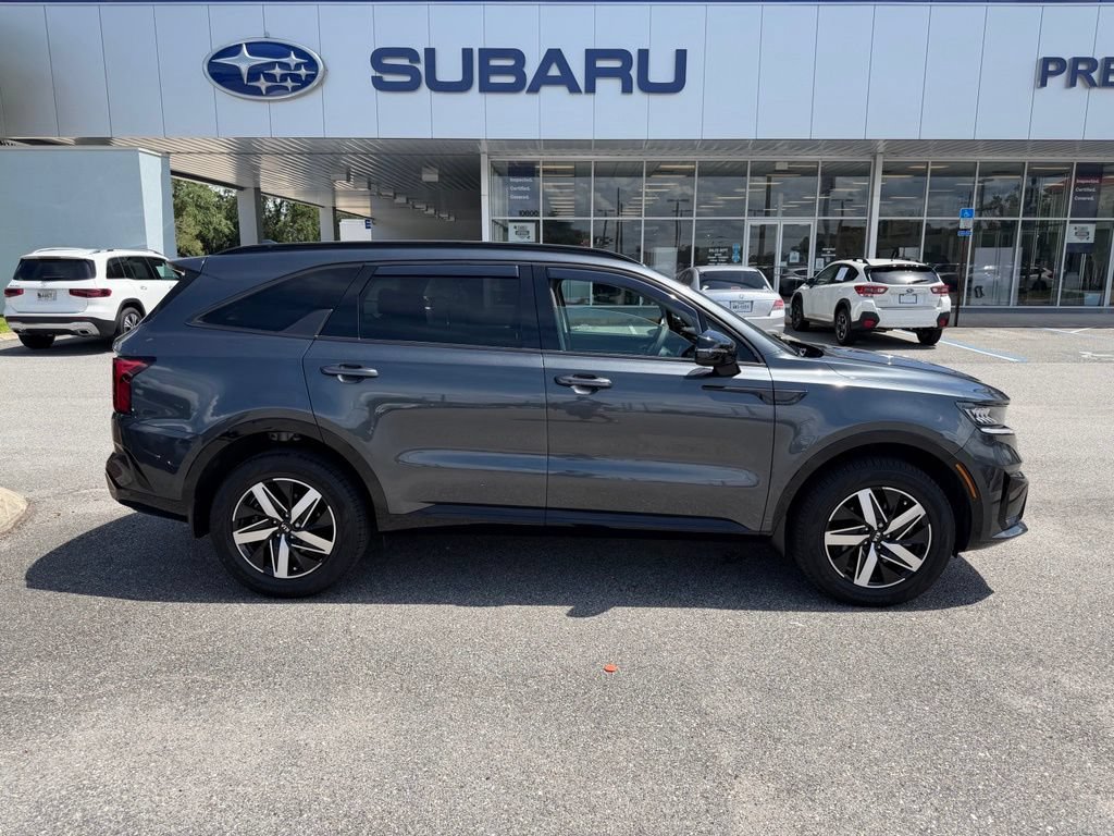 Used 2021 Kia Sorento EX w/ Panoramic Sunroof Package AWD/4WD image 2