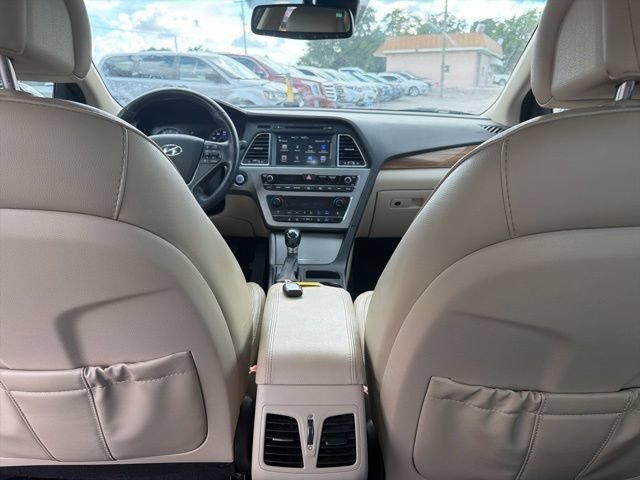 Used 2015 Hyundai Sonata Limited w/ Option Group 06 FWD image 23