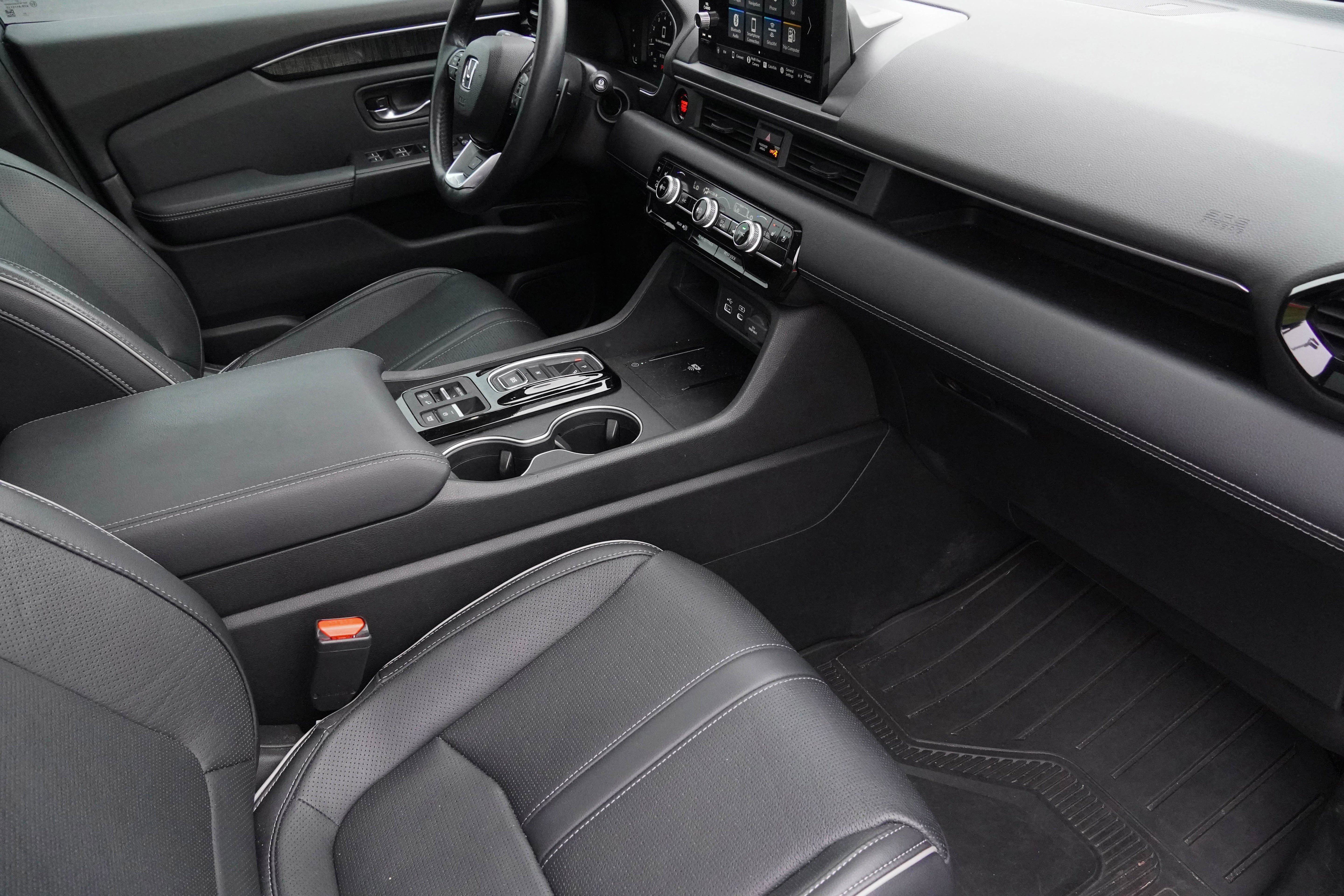 Used 2023 Honda Pilot Elite image 10