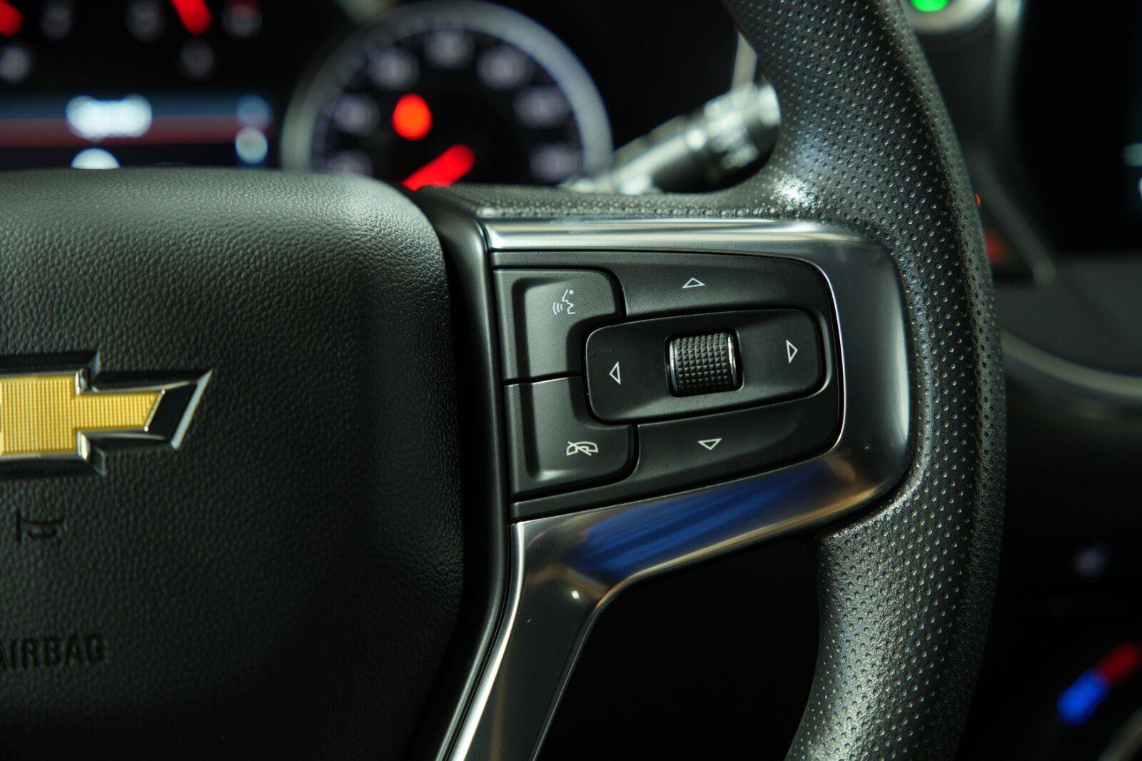 Certified 2025 Chevrolet Blazer LT FWD image 41