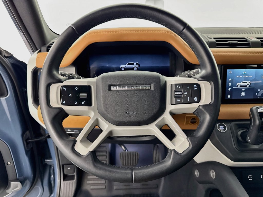Certified 2024 Land Rover Defender 110 X-Dynamic SE AWD/4WD image 11