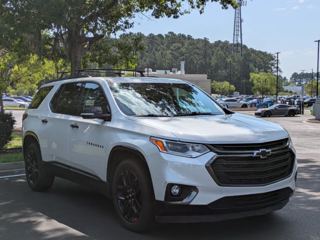 Used 2019 Chevrolet Traverse Premier w/ Redline Edition AWD/4WD image 3