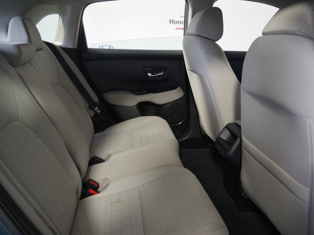 Used 2023 Honda HR-V LX image 8