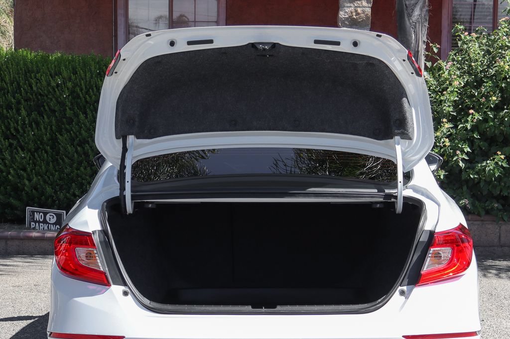 Used 2020 Honda Accord EX-L image 9