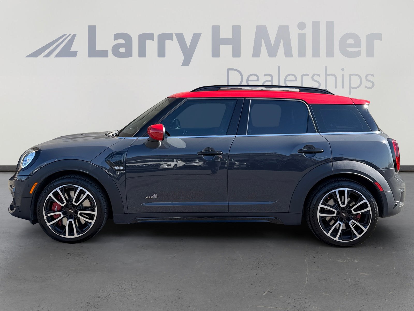 Used 2020 MINI Cooper Countryman John Cooper Works image 2
