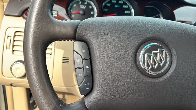 Used 2011 Buick Lucerne CXL FWD image 22