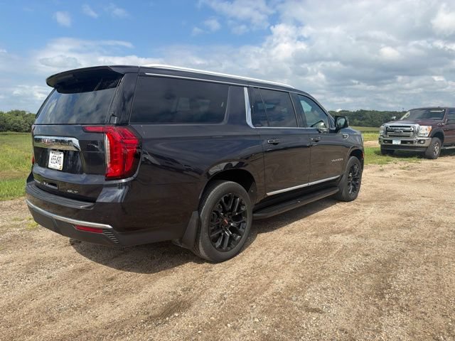 Used 2024 GMC Yukon XL SLT w/ SLT Premium Package AWD/4WD image 5