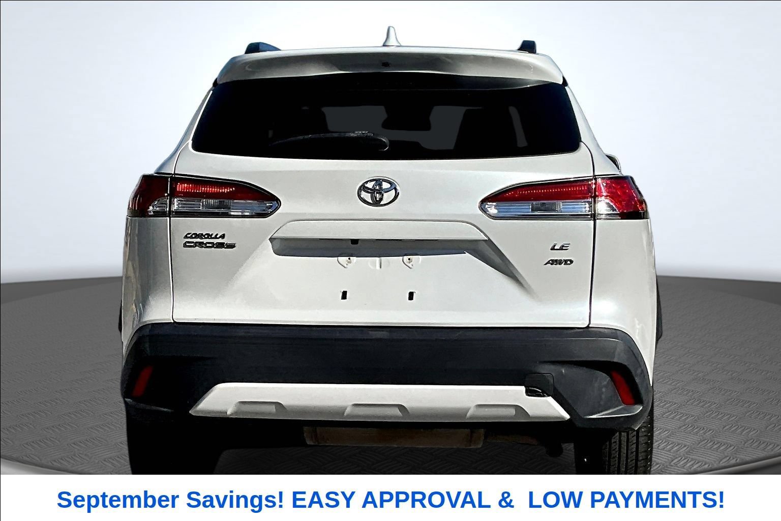 Used 2023 Toyota Corolla Cross LE AWD/4WD image 4