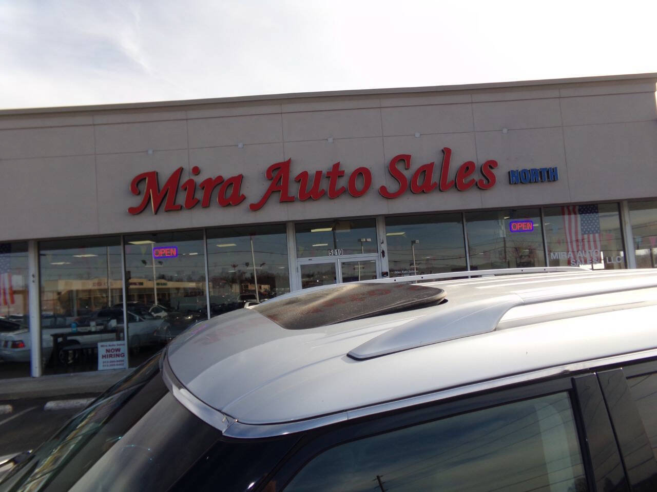 Used 2015 INFINITI QX80 4WD w/ Driver's Assistance Package image 5