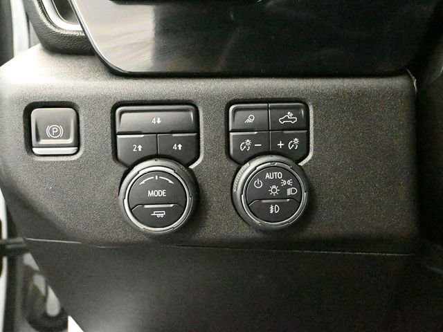 Used 2024 Chevrolet Silverado 3500 LT image 35