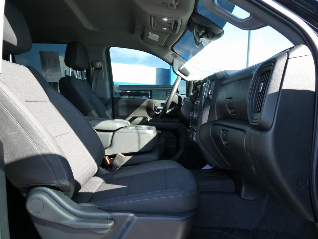 Certified 2024 Chevrolet Silverado 2500 Custom w/ Custom Convenience Package image 19