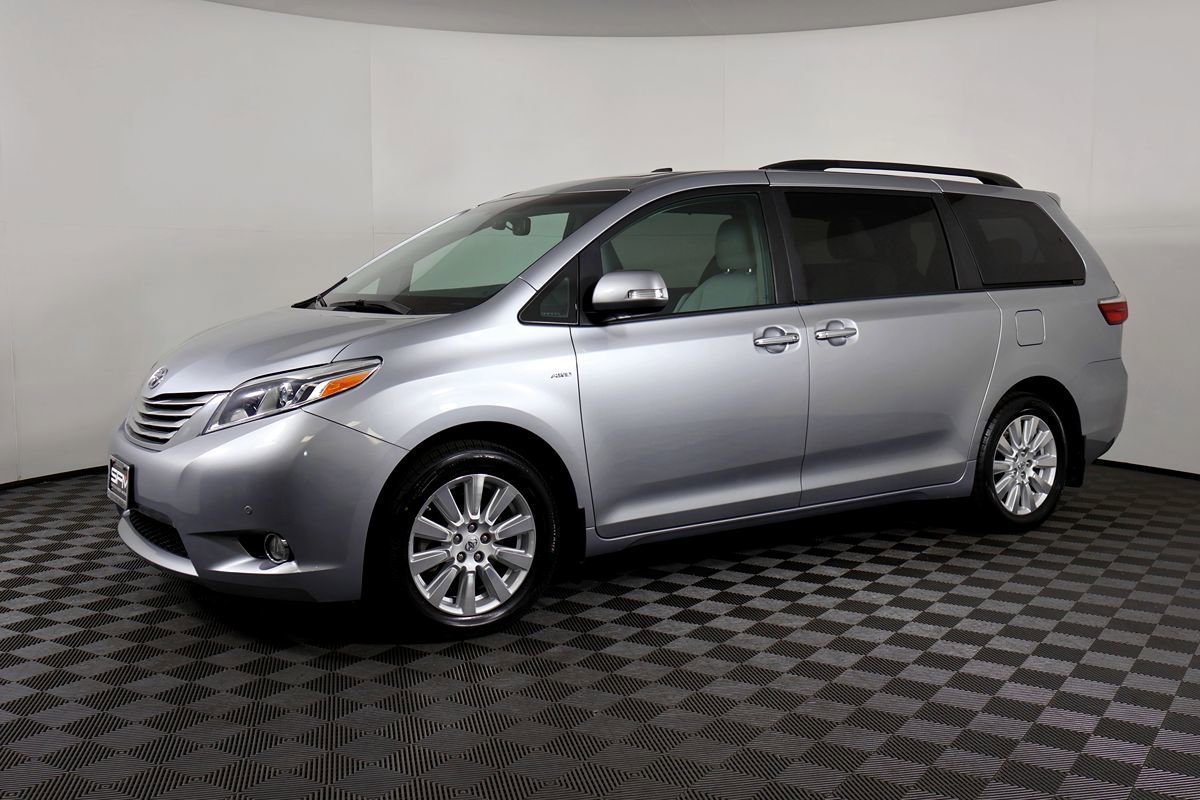 Used 2017 Toyota Sienna AWD image 60