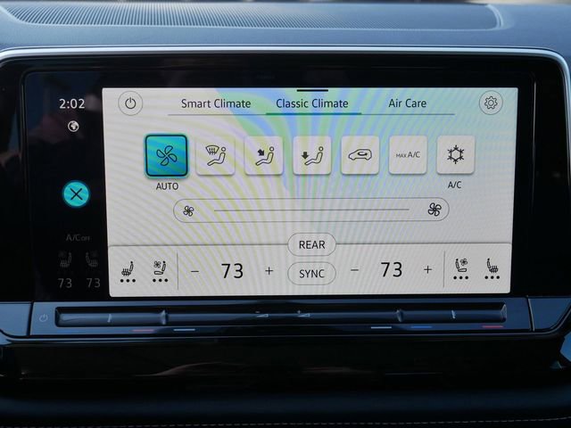 Certified 2025 Volkswagen Atlas SEL Premium R-Line image 36