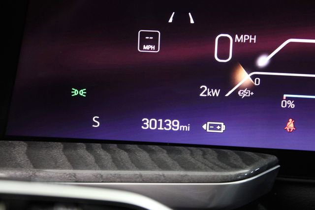 Certified 2025 Cadillac Escalade IQ Sport 2 w/ LPO, ONYX Package AWD/4WD image 23