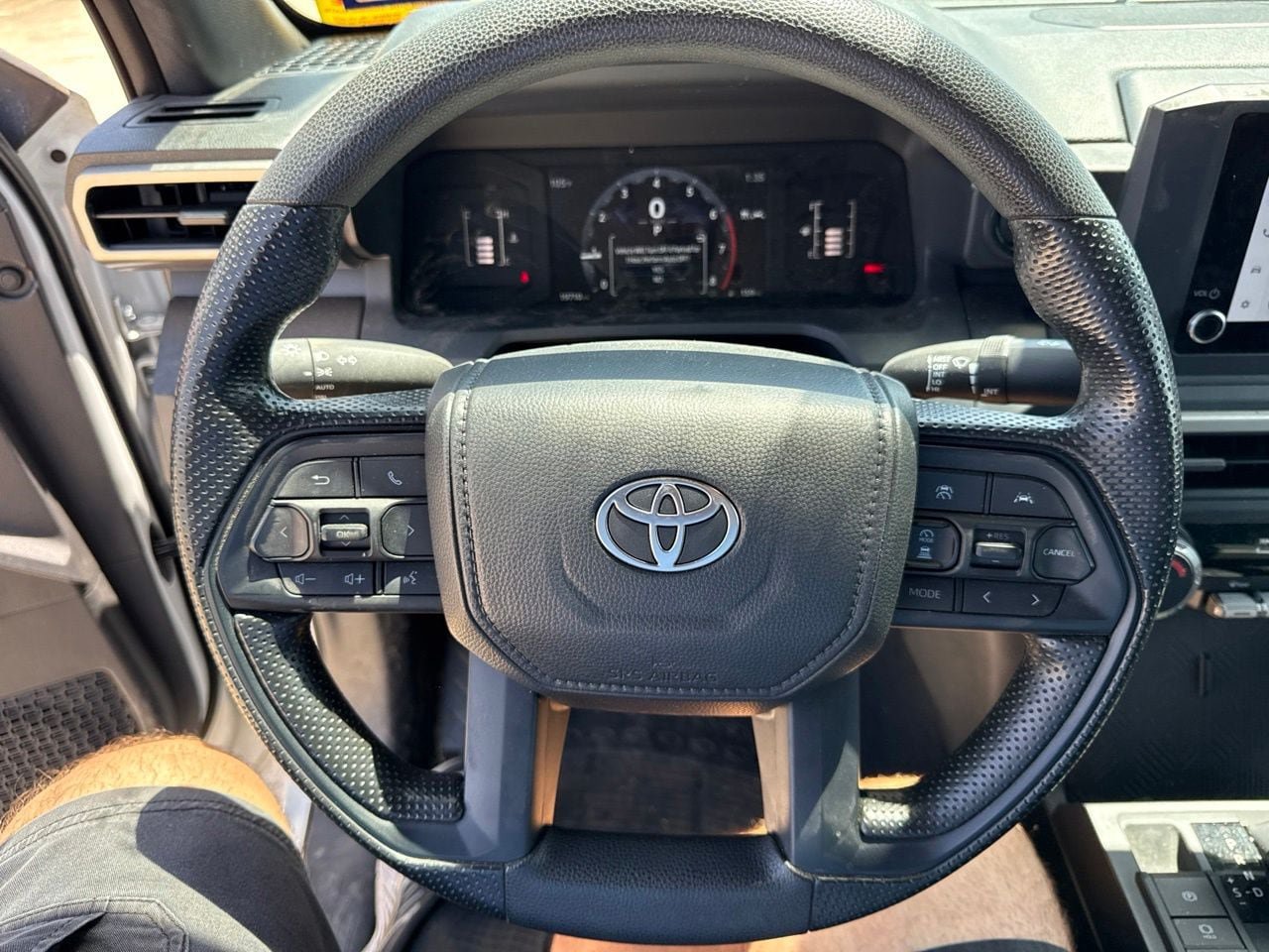 Used 2025 Toyota Tacoma SR RWD image 17