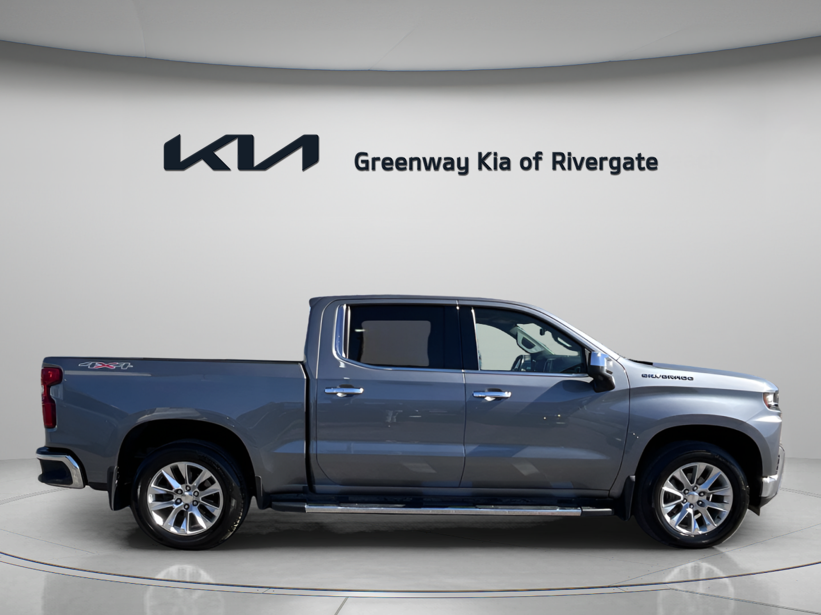 Used 2019 Chevrolet Silverado 1500 LTZ w/ LTZ Premium Package AWD/4WD image 8