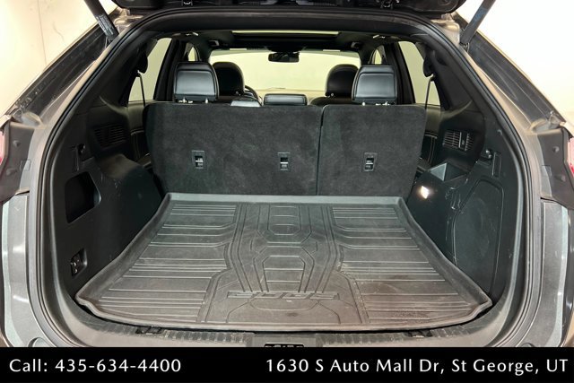 Used 2019 Ford Edge ST image 22