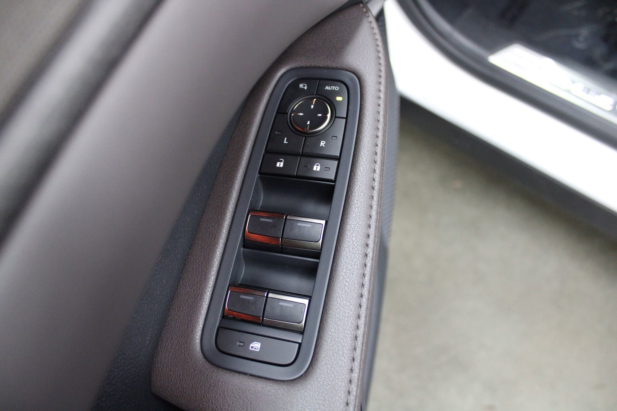 Used 2024 Lexus RX 350 w/ Convenience Package AWD/4WD image 44