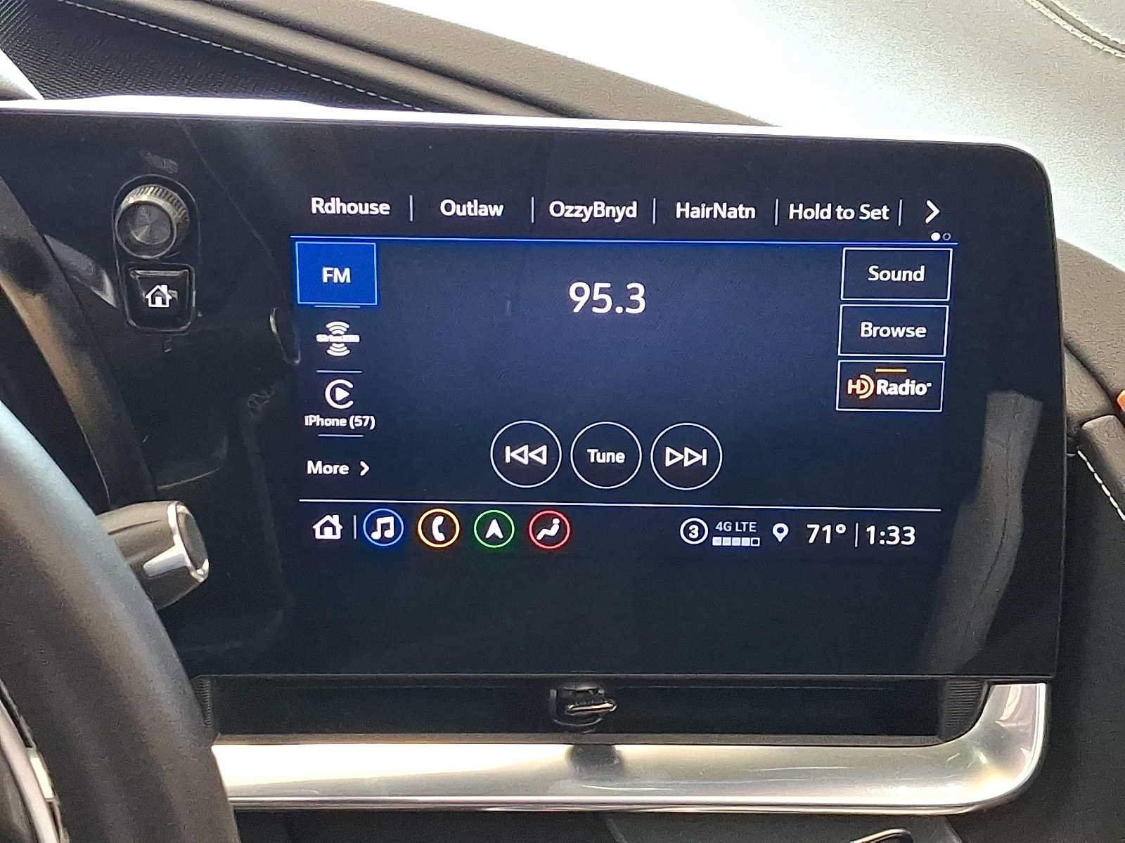 Used 2022 Chevrolet Corvette Stingray Convertible w/ 1LT RWD image 15
