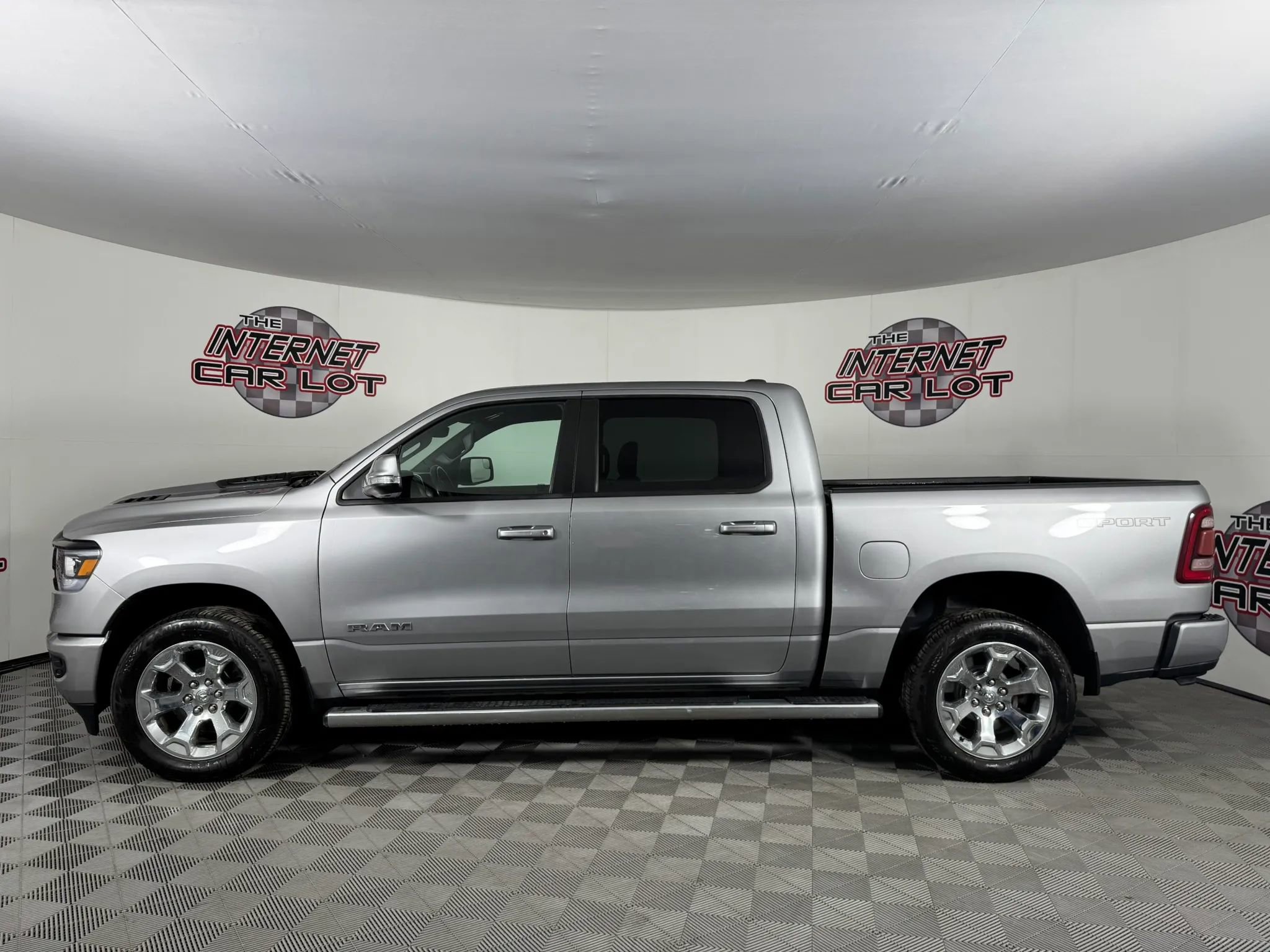 Used 2020 RAM 1500 Big Horn AWD/4WD image 4