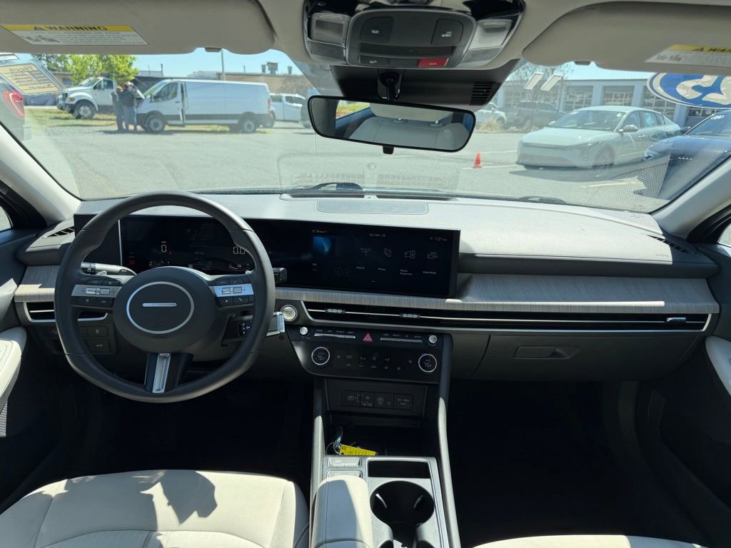 Used 2025 Hyundai Sonata SEL FWD image 39