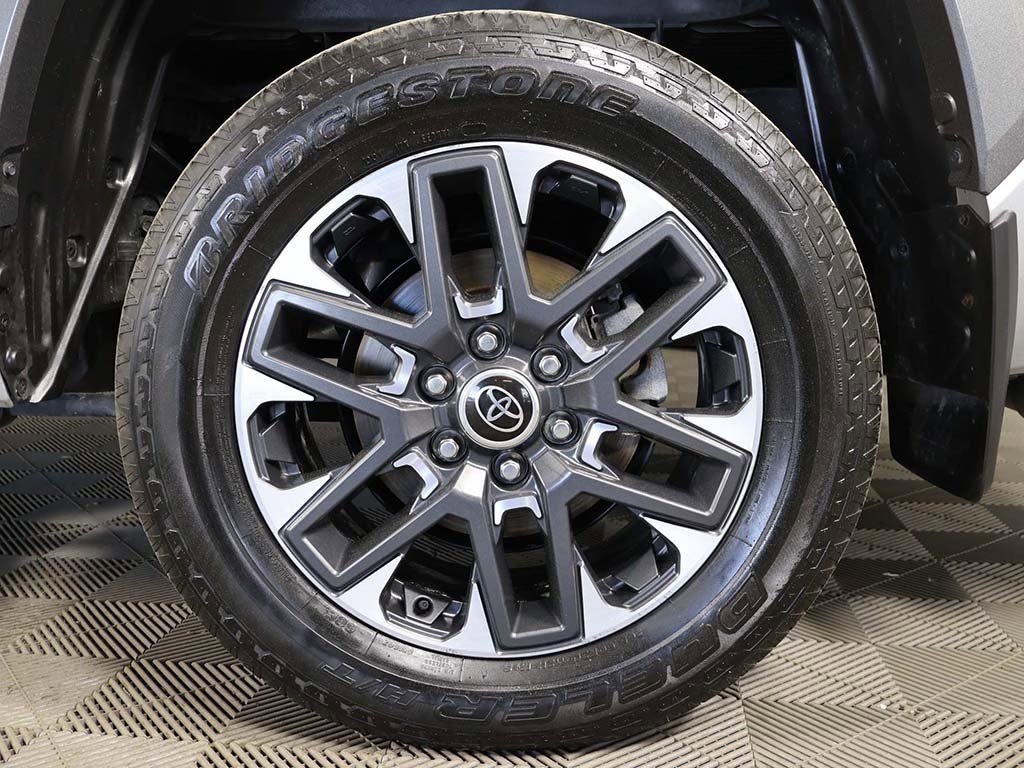 Used 2023 Toyota Tundra Limited image 17